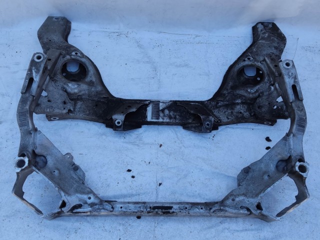 202615 BMW 3 E90, E91 2005-2011 első segédalváz (bölcső)