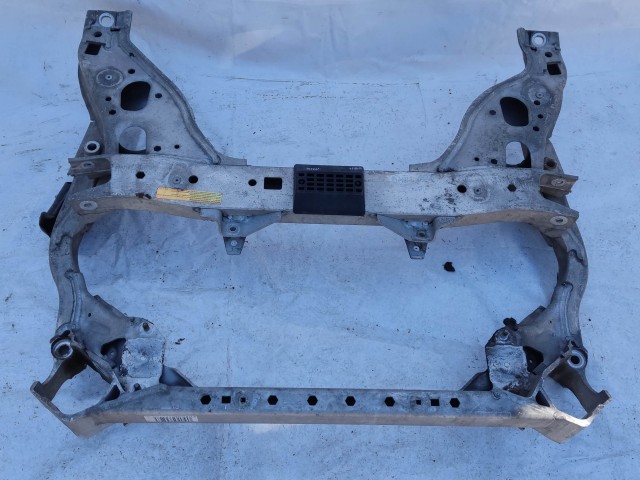 201616 BMW 1 E82 2004-2011 első segédalváz (bölcső)