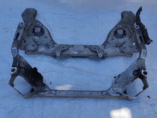 201616 BMW 1 E82 2004-2011 első segédalváz (bölcső)