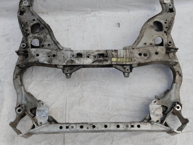 201615 BMW 3 E90  2005-2011 első segédalváz (bölcső)