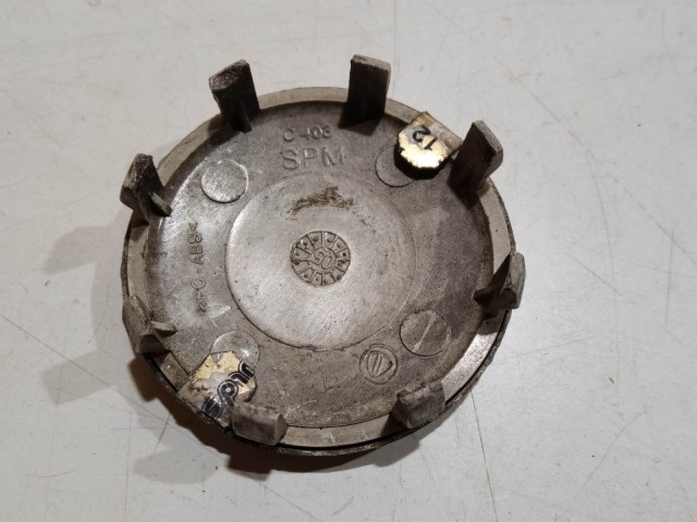 201898 Alfa Romeo 145,146, 147,156,166,Gt alufelni közép kupak a képen látható állapotban