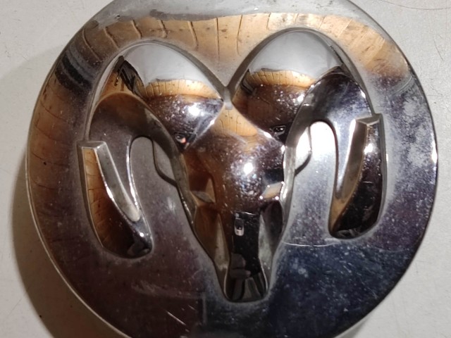 201923 Dodge Journey Felni közép kupak K52110398AA