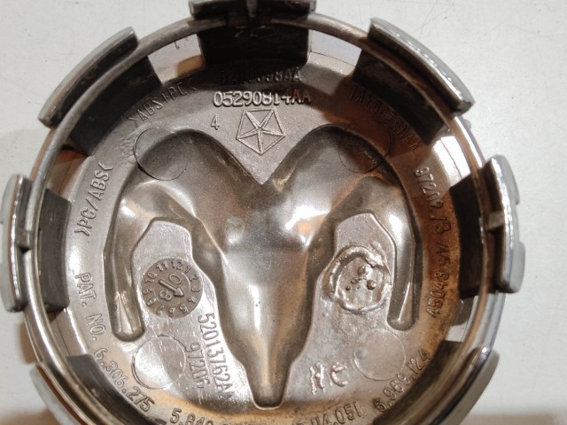 201923 Dodge Journey Felni közép kupak K52110398AA