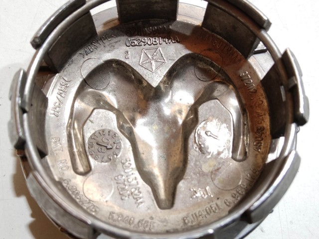 201925 Dodge Journey Felni közép kupak K52110398AA