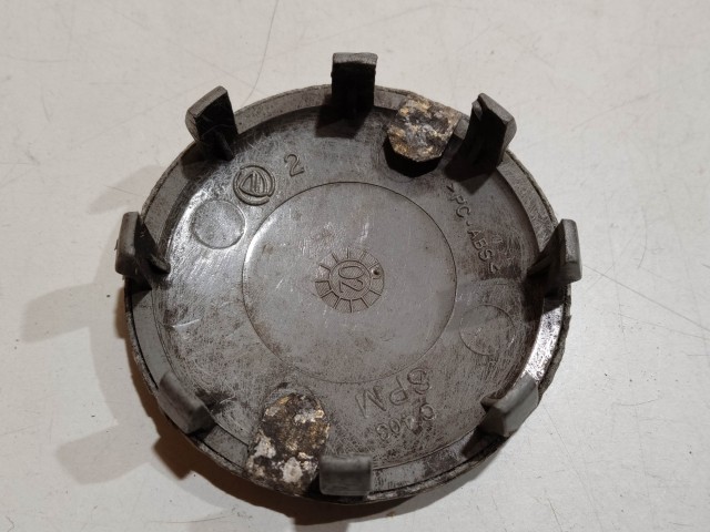 201927 Alfa Romeo 145,146, 147,156,166,Gt alufelni közép kupak a képen látható állapotban