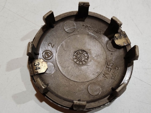 201929 Alfa Romeo 145,146, 147,156,166,Gt alufelni közép kupak a képen látható állapotban