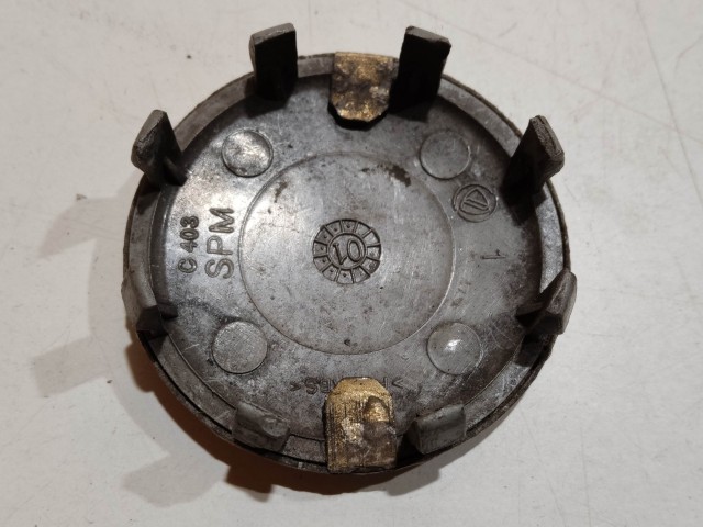 201934 Alfa Romeo 145,146, 147,156,166,Gt alufelni közép kupak a képen látható állapotban