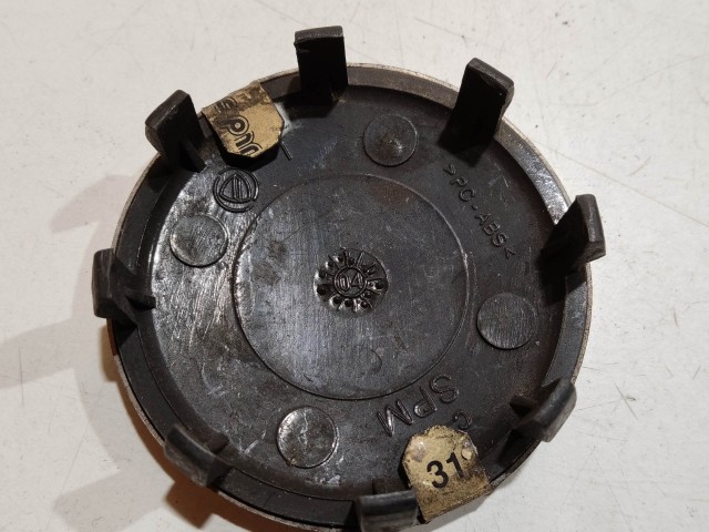 201935 Alfa Romeo 145,146, 147,156,166,Gt alufelni közép kupak a képen látható állapotban