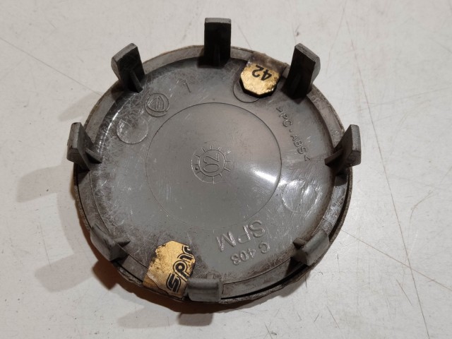 201957 Alfa Romeo 145,146, 147,156,166,Gt alufelni közép kupak a képen látható állapotban