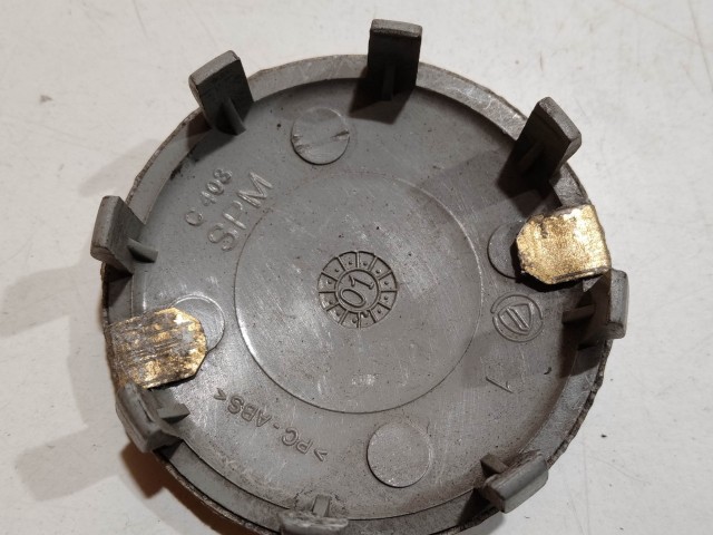 201959 Alfa Romeo 145,146, 147,156,166,Gt alufelni közép kupak a képen látható állapotban