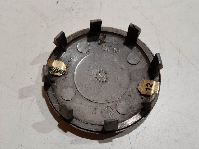 201967 Alfa Romeo 145,146, 147,156,166,Gt alufelni közép kupak a képen látható állapotban