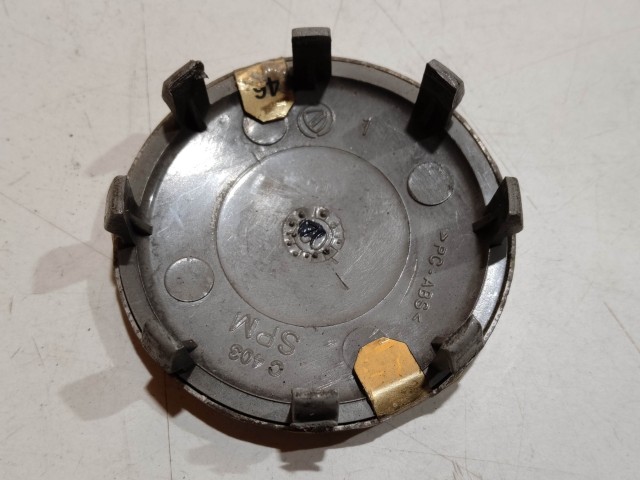 201968 Alfa Romeo 145,146, 147,156,166,Gt alufelni közép kupak a képen látható állapotban