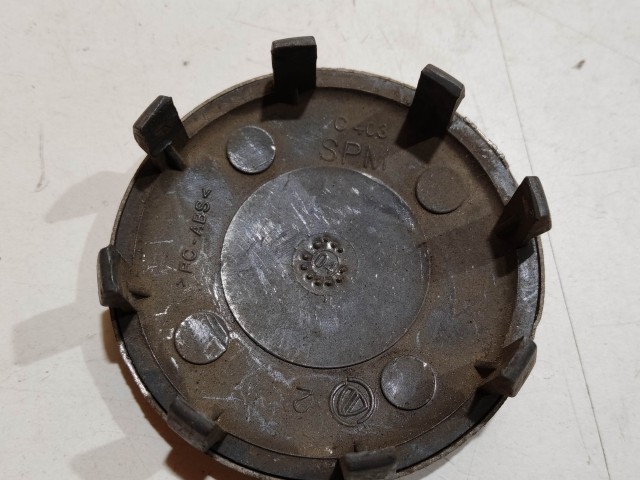 201975 Alfa Romeo 145,146, 147,156,166,Gt alufelni közép kupak a képen látható állapotban