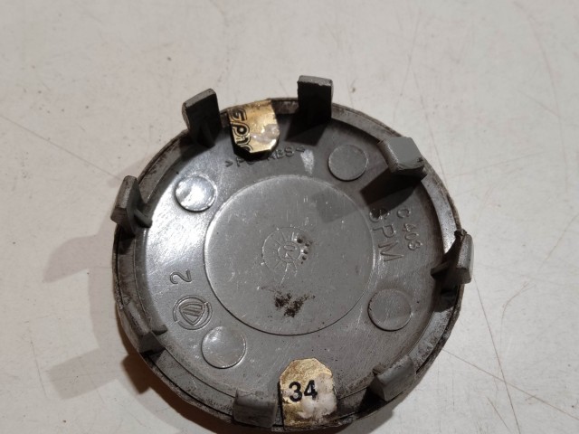 201989 Alfa Romeo 145,146, 147,156,166,Gt alufelni közép kupak a képen látható állapotban