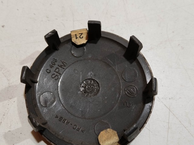 201992 Alfa Romeo 145,146, 147,156,166,Gt alufelni közép kupak a képen látható állapotban