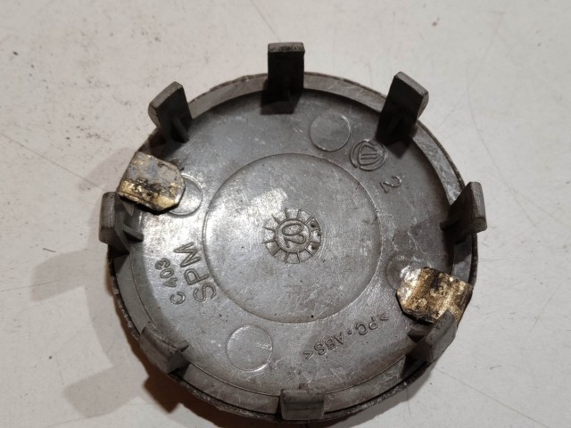 204013 Alfa Romeo 145,146, 147,156,166,Gt alufelni közép kupak a képen látható állapotban