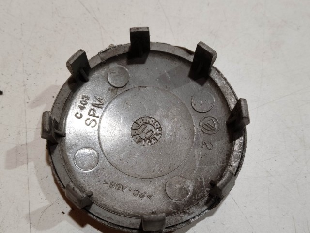 204019 Alfa Romeo 145,146, 147,156,166,Gt alufelni közép kupak a képen látható állapotban