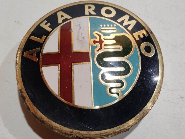 204029 Alfa Romeo 159, Brera, Spider, Giulietta alufelni közép kupak, a képen látható állapotban