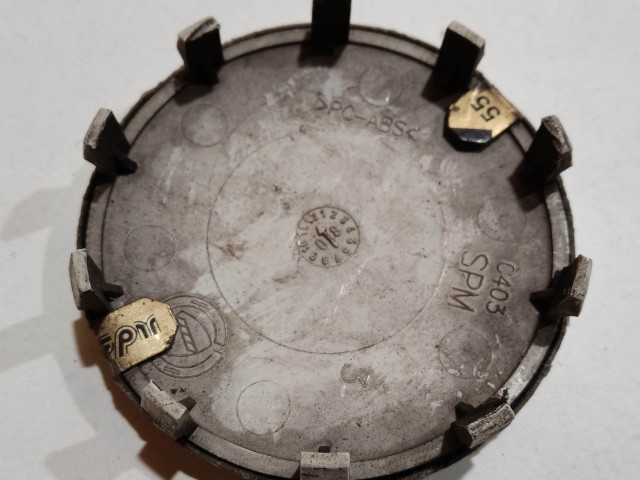 204031 Alfa Romeo 159, Brera, Spider, Giulietta alufelni közép kupak, a képen látható állapotban