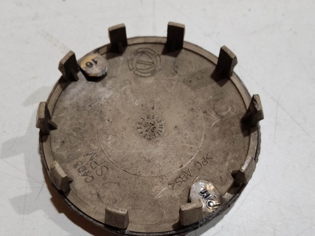 204033 Alfa Romeo 159, Brera, Spider, Giulietta alufelni közép kupak, a képen látható állapotban