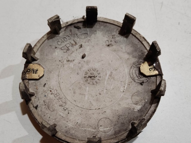 204034 Alfa Romeo 159, Brera, Spider, Giulietta alufelni közép kupak, a képen látható állapotban