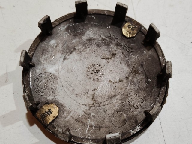 204036 Alfa Romeo 159, Brera, Spider, Giulietta alufelni közép kupak, a képen látható állapotban