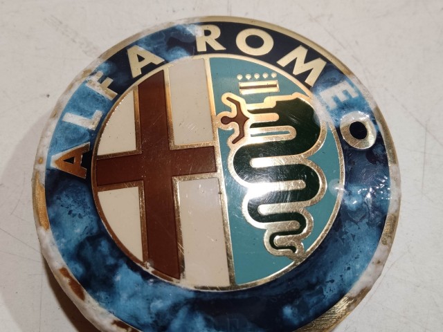 204037 Alfa Romeo 159, Brera, Spider, Giulietta alufelni közép kupak, a képen látható állapotban