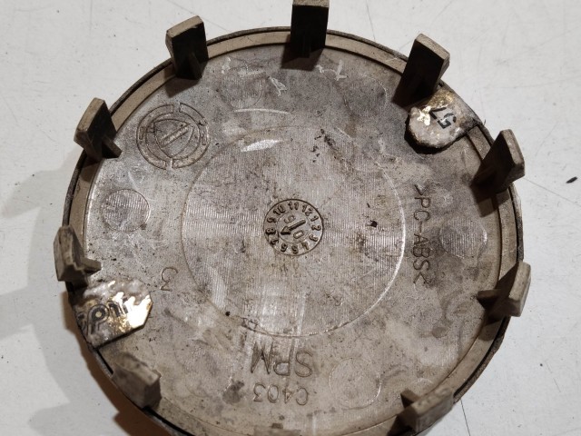 204037 Alfa Romeo 159, Brera, Spider, Giulietta alufelni közép kupak, a képen látható állapotban