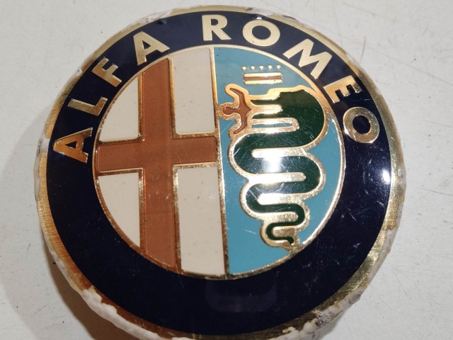 204038 Alfa Romeo 159, Brera, Spider, Giulietta alufelni közép kupak, a képen látható állapotban