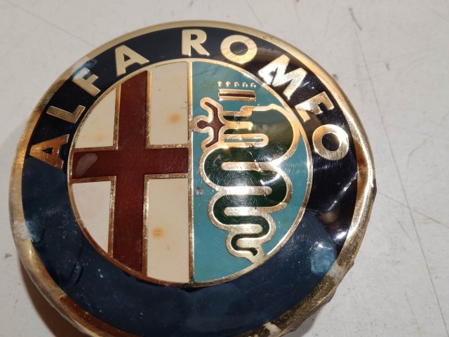 204039 Alfa Romeo 159, Brera, Spider, Giulietta alufelni közép kupak, a képen látható állapotban