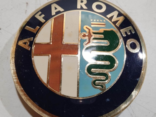 204046 Alfa Romeo 159, Brera, Spider, Giulietta alufelni közép kupak, a képen látható állapotban