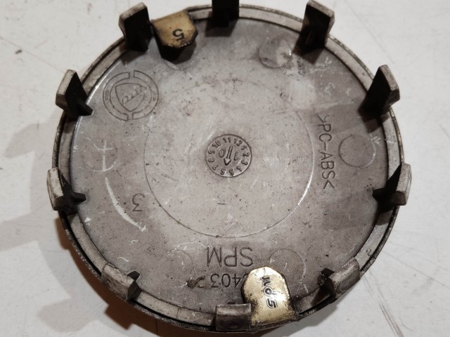 204046 Alfa Romeo 159, Brera, Spider, Giulietta alufelni közép kupak, a képen látható állapotban