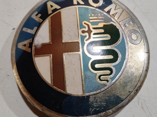 204047 Alfa Romeo 159, Brera, Spider, Giulietta alufelni közép kupak, a képen látható állapotban