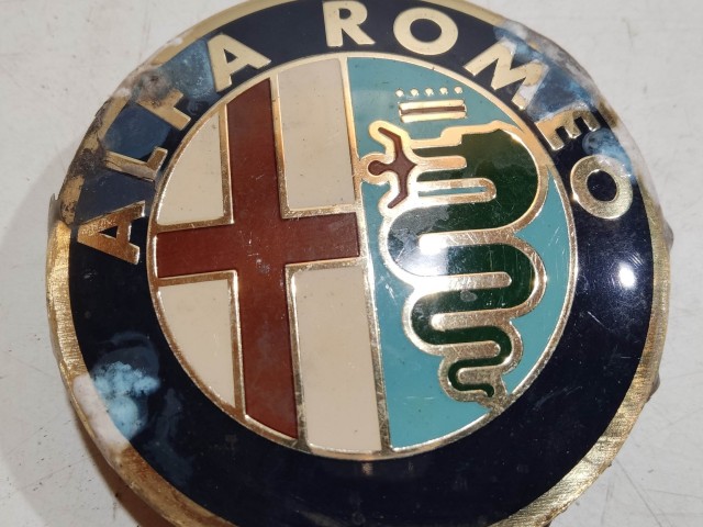 204048 Alfa Romeo 159, Brera, Spider, Giulietta alufelni közép kupak, a képen látható állapotban