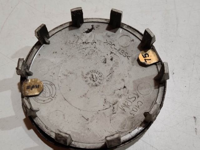 204053 Alfa Romeo 159, Brera, Spider, Giulietta alufelni közép kupak, a képen látható állapotban