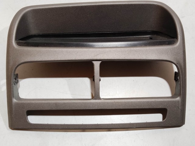 Fiat Linea 2007-2013 Közép konzol Használt bronz