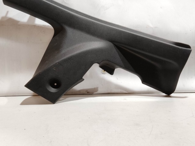 Alfa Romeo 159 jobb hátsó belső küszöb műanyag