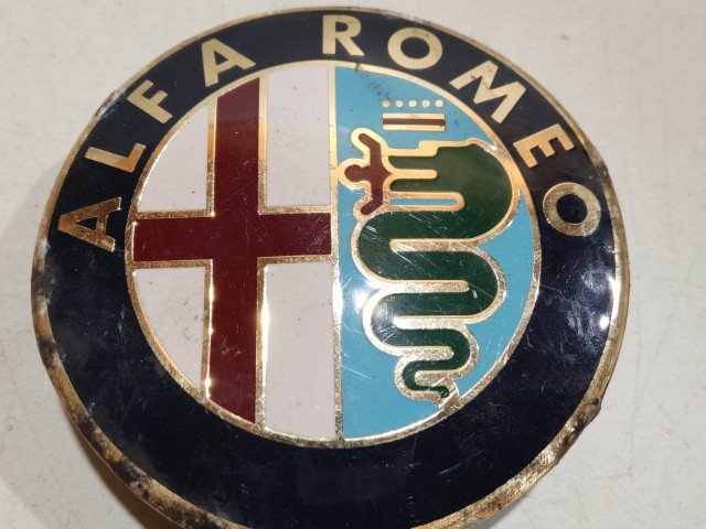 204070 Alfa Romeo 159, Brera, Spider, Giulietta alufelni közép kupak, a képen látható állapotban