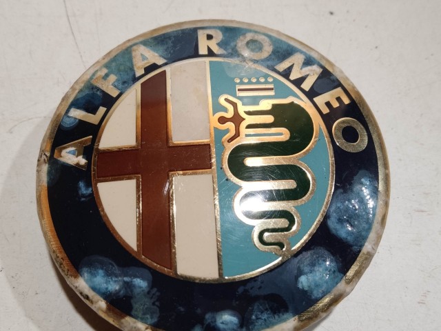 204075 Alfa Romeo 159, Brera, Spider, Giulietta alufelni közép kupak, a képen látható állapotban