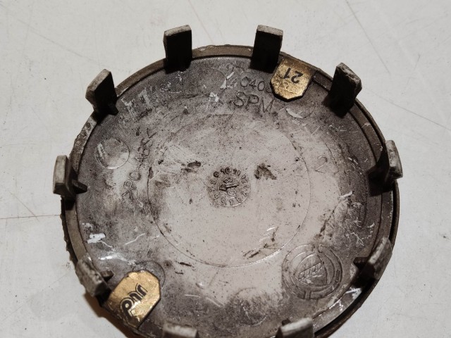 204081 Alfa Romeo 159, Brera, Spider, Giulietta alufelni közép kupak, a képen látható állapotban