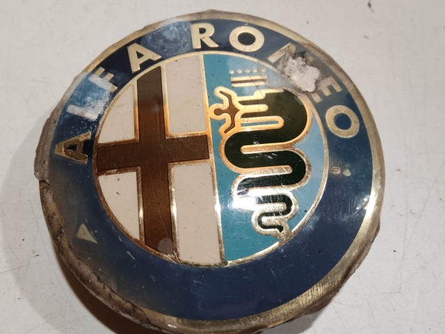 204082 Alfa Romeo 159, Brera, Spider, Giulietta alufelni közép kupak, a képen látható állapotban