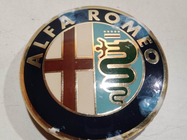 204092 Alfa Romeo 159, Brera, Spider, Giulietta alufelni közép kupak, a képen látható állapotban