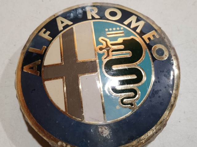 204095 Alfa Romeo 159, Brera, Spider, Giulietta alufelni közép kupak, a képen látható állapotban