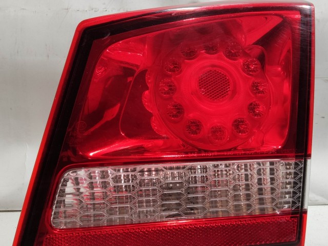 201129 Fiat Freemont 2011-2015 jobb hátsó belső lámpa 68078516AD