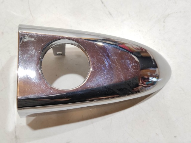 202074 Lancia Ypsilon II. 2003-2011 bal első külső kilincs vég 