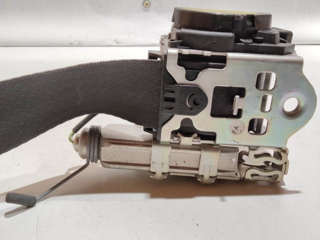 Lancia Ypsilon II. jobb első biztonsági öv 735420952