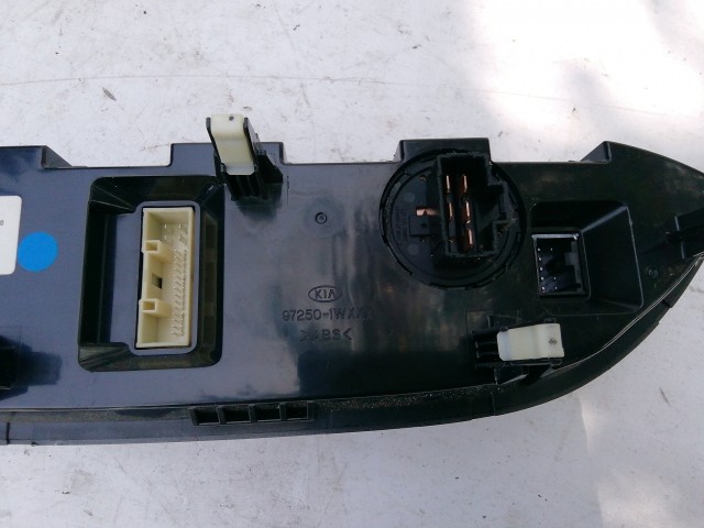 Kia Rio 2011-2017 fűtés kapcsoló 97250-1W070