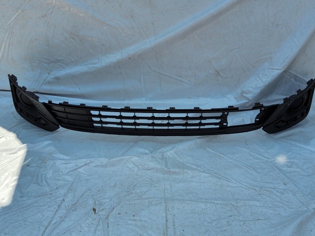 Fiat Tipo 2020-  utángyártott új alsó díszrács, nem ködlámpás kivitel 735754048