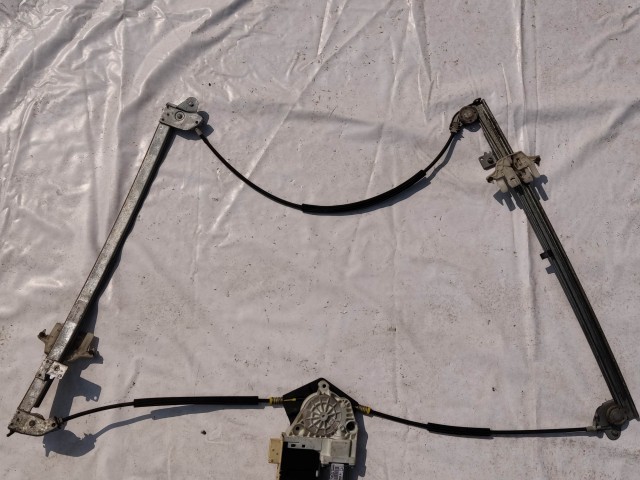 Fiat Ulysse 2001-2010 jobb első ablakemelő motorral 148531108