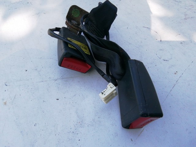 Kia Rio 2011-2017 hátsó középső biztonsági övcsat 89840-1W200HU